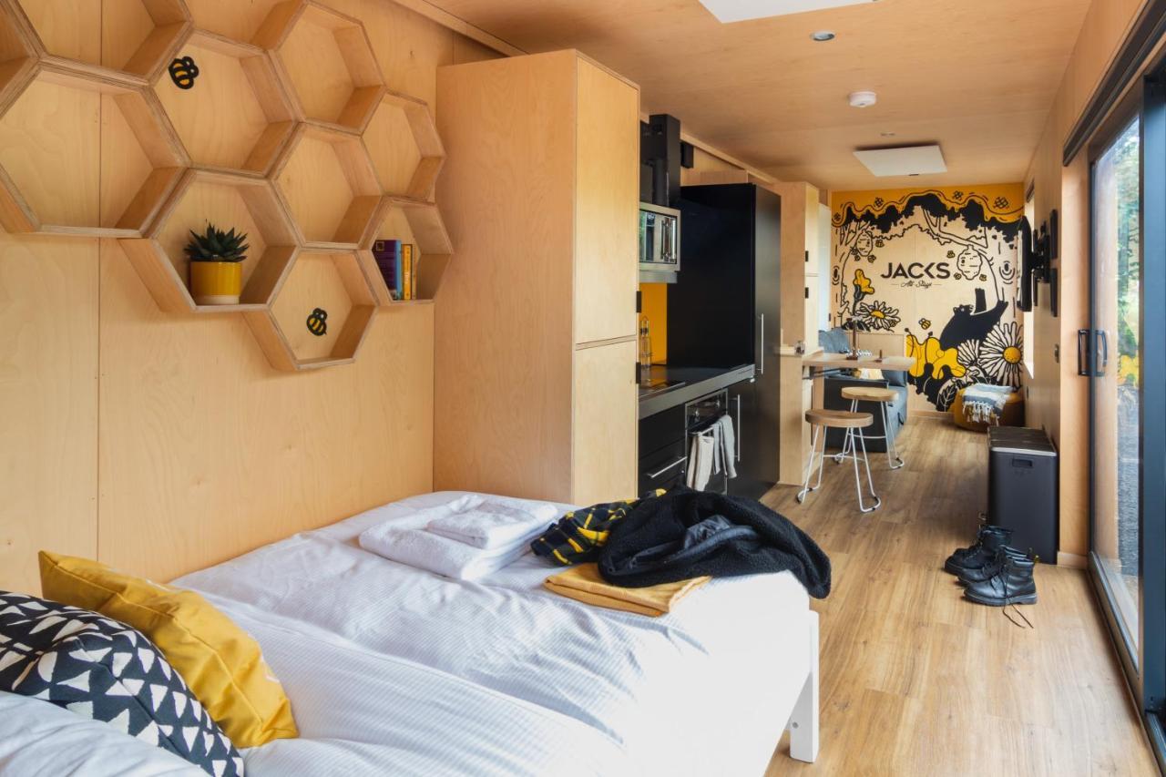 The Hive - Unique Hot Tub Cabin In Millport Zewnętrze zdjęcie